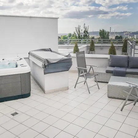 아파트 Three-bedroom In